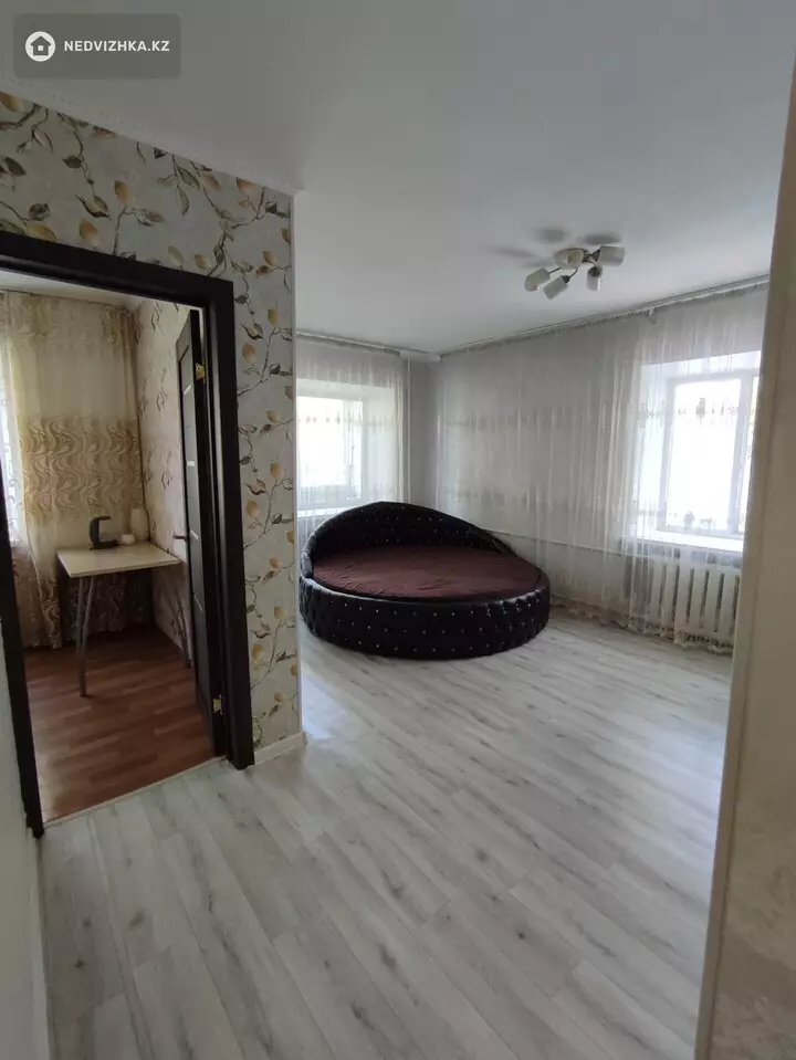 1-комнатная квартира, этаж 4 из 4, 32 м², фотография 4