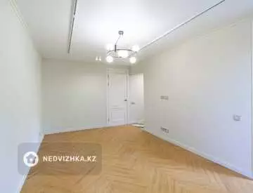 2-комнатная квартира, этаж 5 из 5, 47 м², миниатюра 1