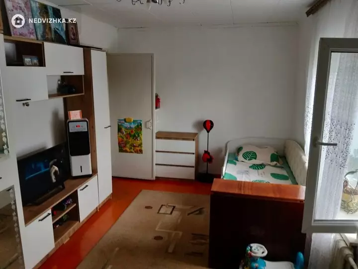1-комнатная квартира, этаж 5 из 5, 31 м², фотография 2