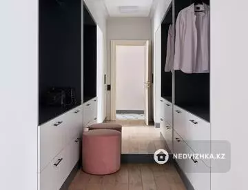 4-комнатная квартира, этаж 3 из 3, 145 м², На длительный срок, миниатюра 10