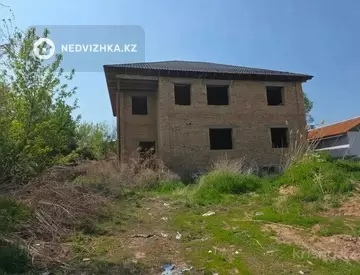 6-комнатная часть дома, 6.7 соток, 293 м²