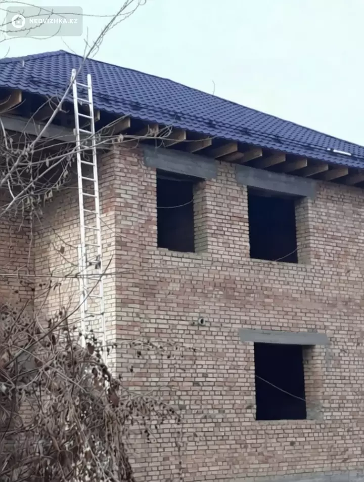 6-комнатная часть дома, 6.7 соток, 293 м², фотография 2