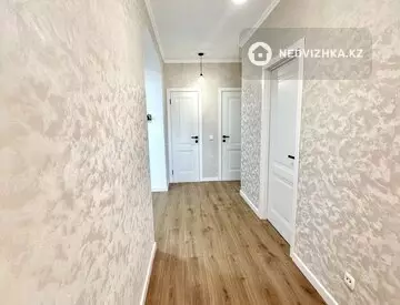 2-комнатная квартира, этаж 8 из 9, 65 м², миниатюра 7