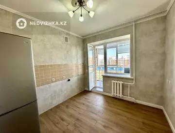 2-комнатная квартира, этаж 8 из 9, 65 м², миниатюра 3