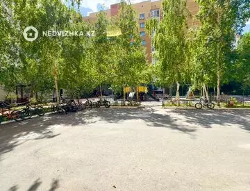2-комнатная квартира, этаж 8 из 9, 65 м², миниатюра 10