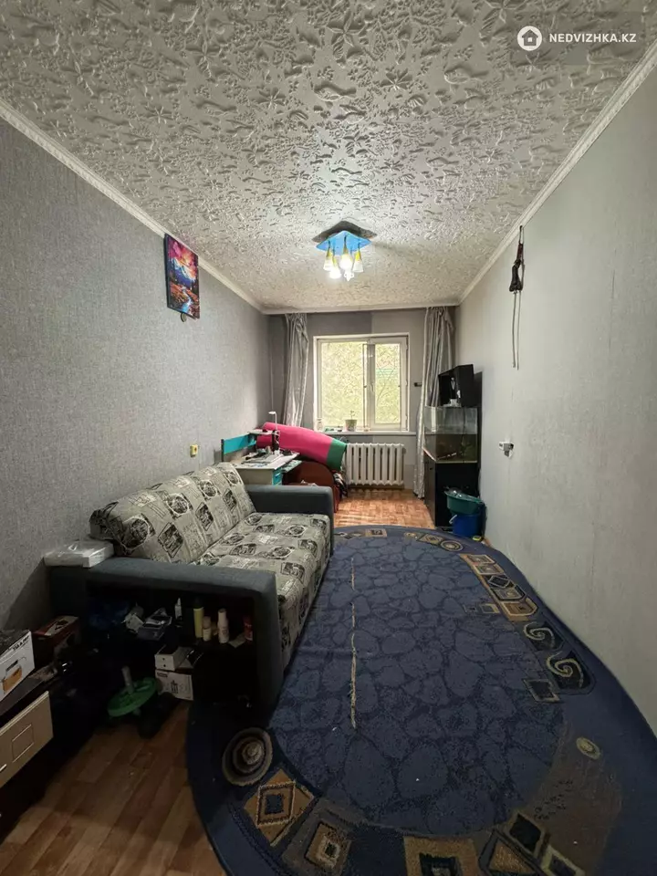 3-комнатная квартира, этаж 1 из 5, 57 м², фотография 2