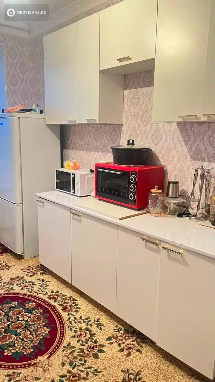 1-комнатная квартира, этаж 4 из 5, 36 м², фотография 3