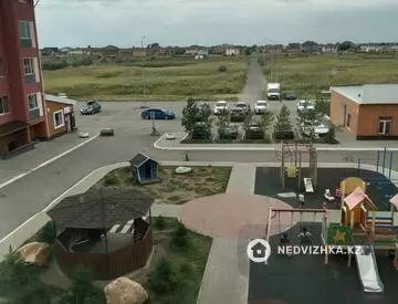 1-комнатная квартира, этаж 4 из 5, 36 м²