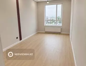 2-комнатная квартира, этаж 3 из 12, 50 м²