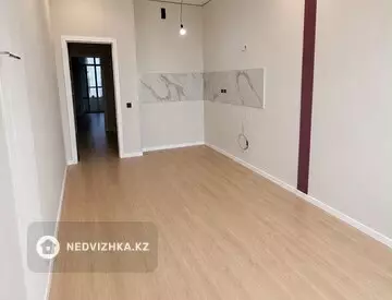 2-комнатная квартира, этаж 3 из 12, 50 м²