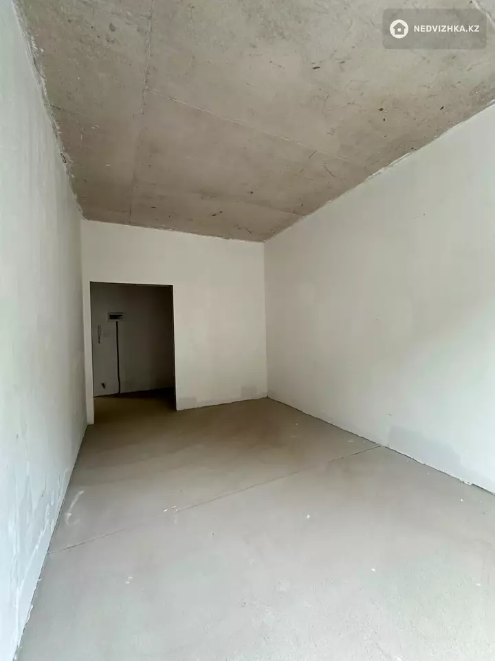 2-комнатная квартира, этаж 7 из 12, 42 м², фотография 2