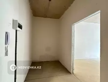 2-комнатная квартира, этаж 7 из 12, 42 м²