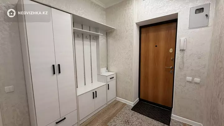 3-комнатная квартира, этаж 5 из 5, 86 м², фотография 2