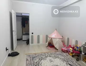 3-комнатная квартира, этаж 3 из 4, 73 м², миниатюра 7