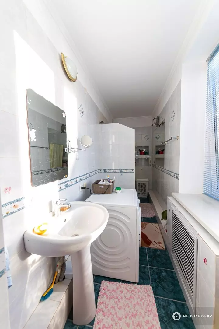 10-комнатный дом, 6 соток, 436 м², фотография 3