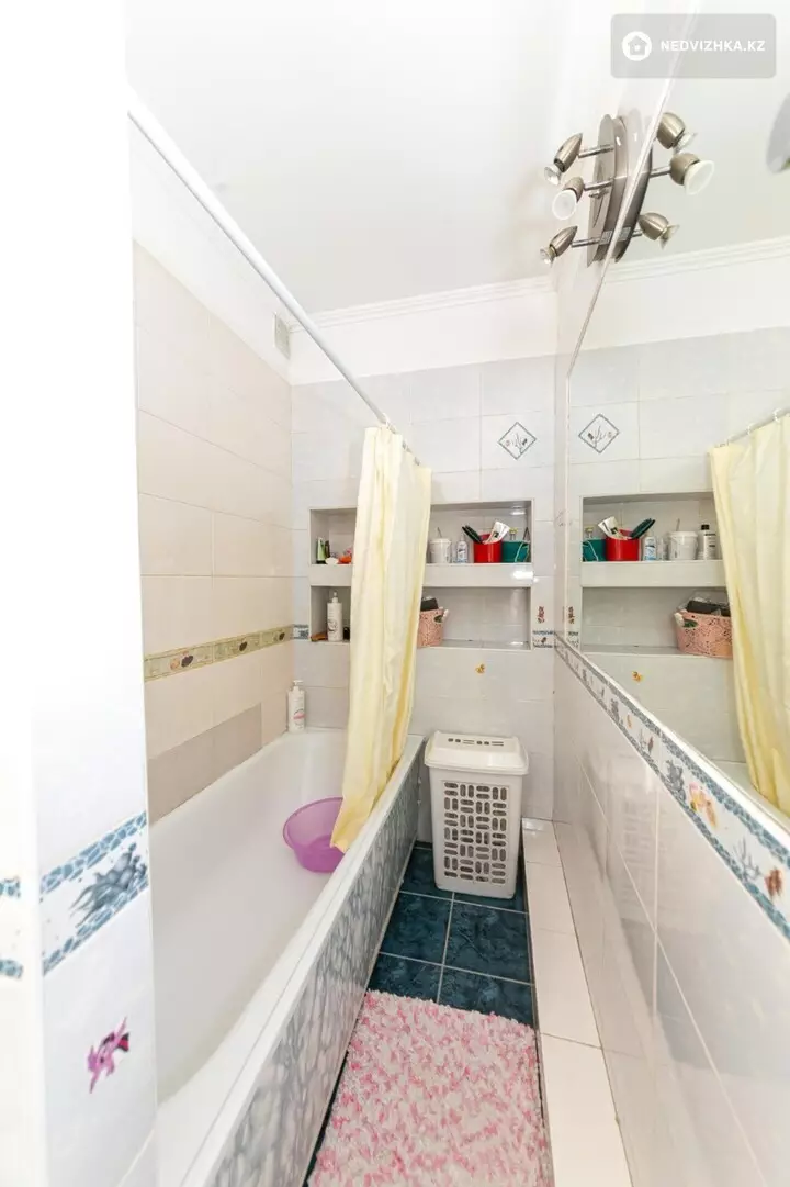 10-комнатный дом, 6 соток, 436 м², фотография 4