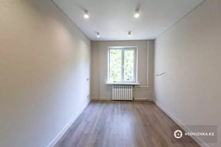 3-комнатная квартира, этаж 3 из 5, 62 м², фотография 4