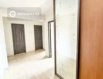 2-комнатная квартира, этаж 4 из 5, 52 м², миниатюра 12