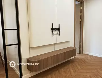 4-комнатная квартира, этаж 6 из 18, 94 м², миниатюра 8