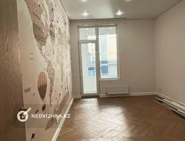 4-комнатная квартира, этаж 6 из 18, 94 м², миниатюра 1