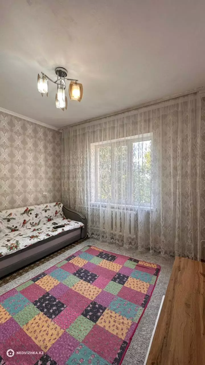 3-комнатная квартира, этаж 5 из 5, 62 м², фотография 2