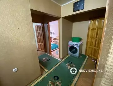 3-комнатная квартира, этаж 2 из 5, 71 м², На длительный срок