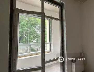 2-комнатная квартира, этаж 7 из 12, 42 м², миниатюра 10