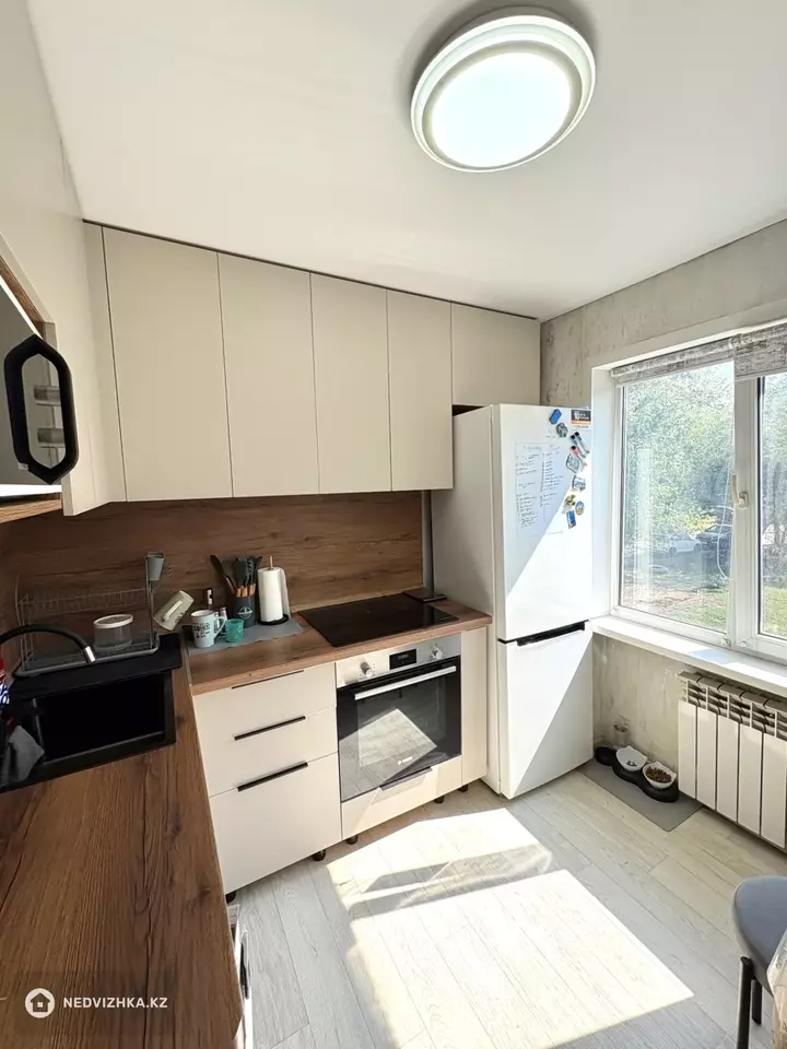 2-комнатная квартира, этаж 2 из 5, 45 м², фотография 2