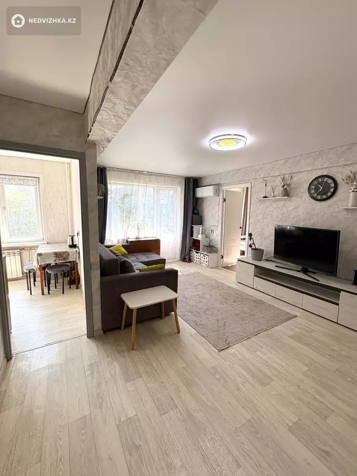 2-комнатная квартира, этаж 2 из 5, 45 м², фотография 4