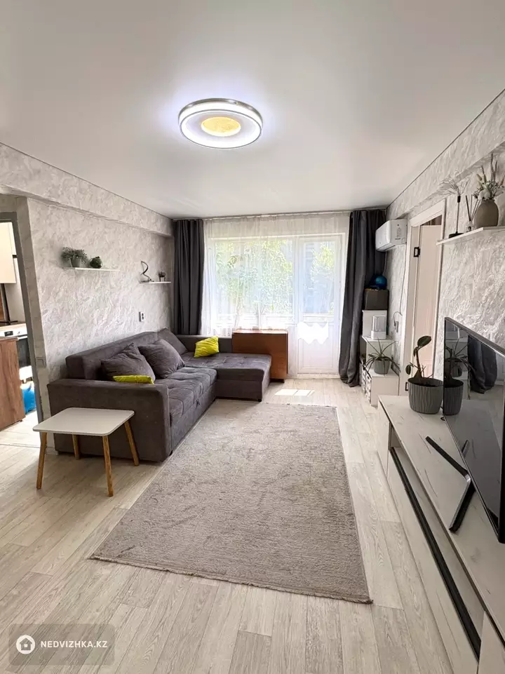2-комнатная квартира, этаж 2 из 5, 45 м², фотография 5