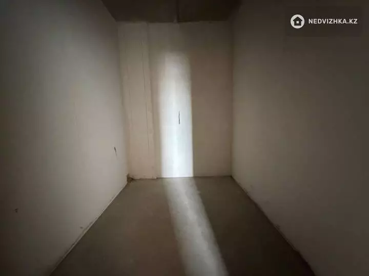 2-комнатная квартира, этаж 12 из 14, 79 м², 5-фотосурет