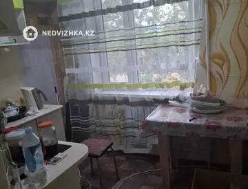 2-комнатная квартира, этаж 3 из 5, 45 м²