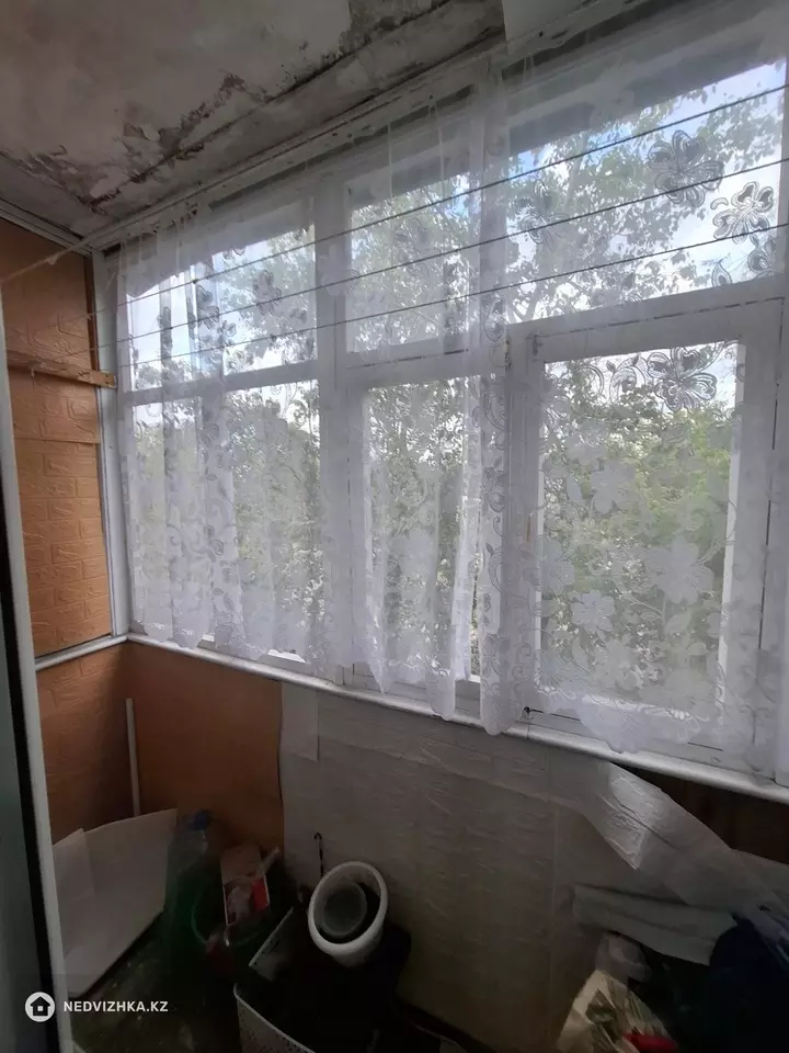 2-комнатная квартира, этаж 3 из 5, 45 м², фотография 4
