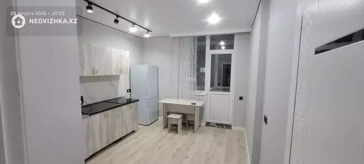 1-комнатная квартира, этаж 12 из 17, 45 м², фотография 5