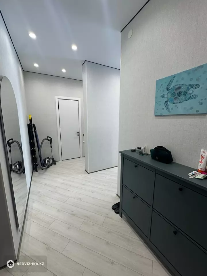 2-комнатная квартира, этаж 2 из 3, 56 м², фотография 4