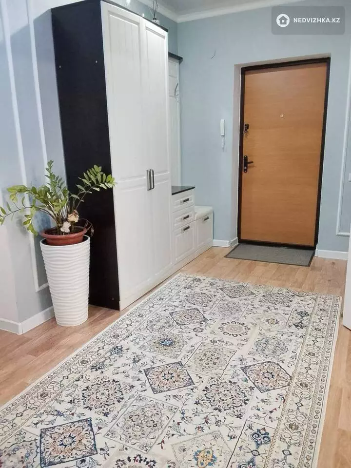 3-комнатная квартира, этаж 6 из 6, 84 м², фотография 2