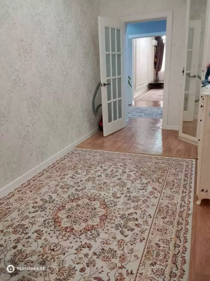 3-комнатная квартира, этаж 6 из 6, 84 м², фотография 4