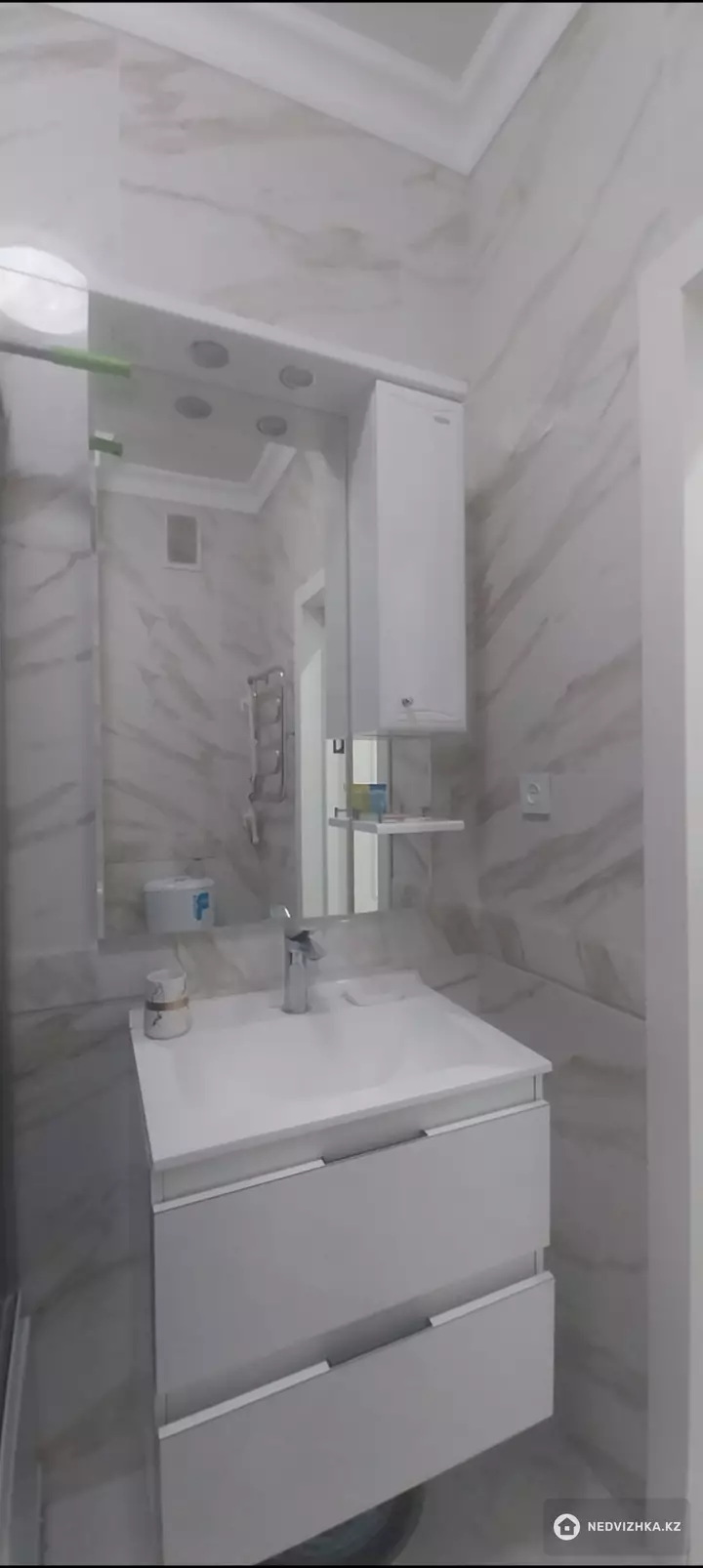 2-комнатная квартира, этаж 12 из 12, 95 м², Посуточно, фотография 4