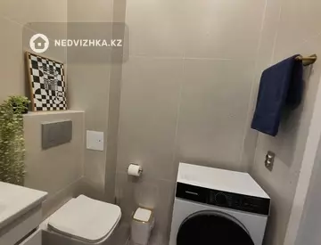 1-комнатная квартира, этаж 12 из 12, 45 м², Посуточно, миниатюра 10