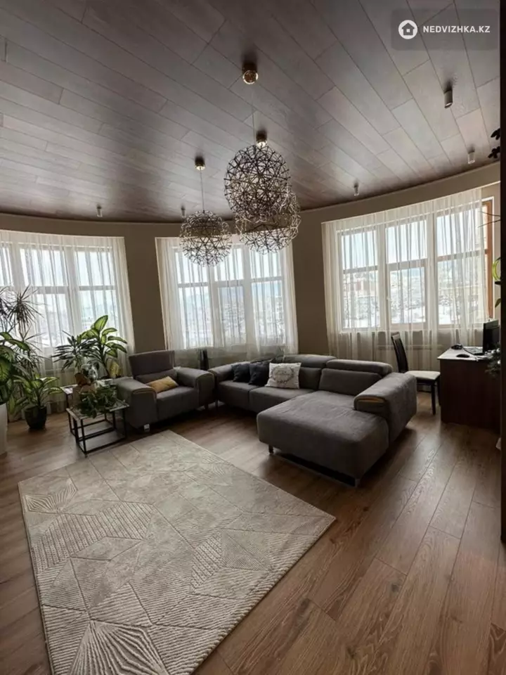 2-комнатная квартира, этаж 2 из 7, 90 м², фотография 4
