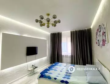 1-комнатная квартира, этаж 1 из 9, 52 м², Посуточно