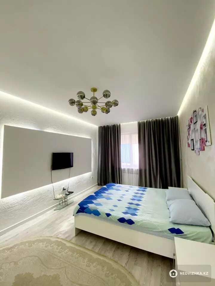 1-комнатная квартира, этаж 1 из 9, 52 м², Посуточно, фотография 2