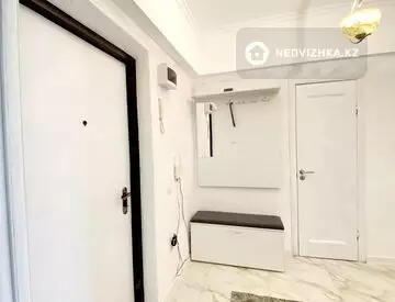 1-комнатная квартира, этаж 1 из 9, 52 м², Посуточно