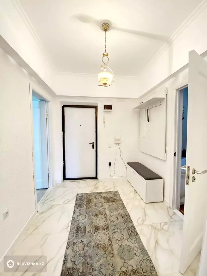 1-комнатная квартира, этаж 1 из 9, 52 м², Посуточно, фотография 5