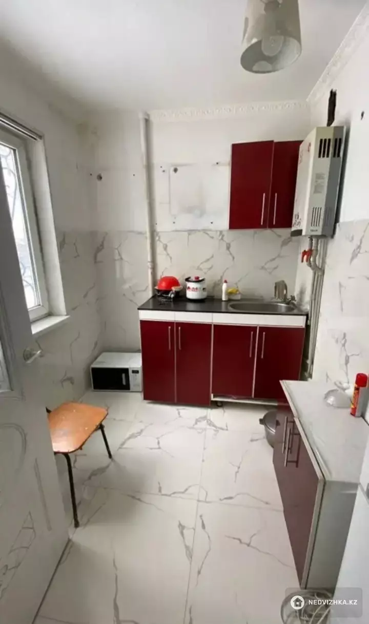 2-комнатная квартира, этаж 2 из 5, 46 м², фотография 3