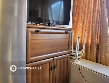 2-комнатная квартира, этаж 2 из 9, 60 м², миниатюра 3