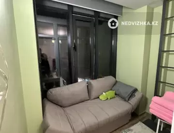 1-комнатная квартира, этаж 6 из 9, 40 м², миниатюра 3