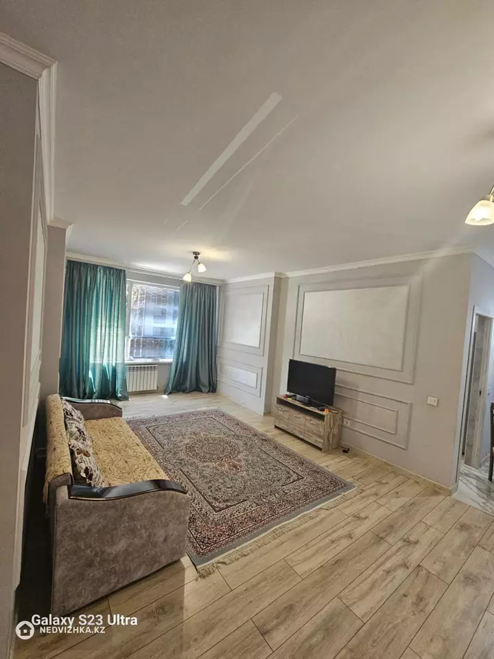 2-комнатная квартира, этаж 3 из 12, 60 м², фотография 3