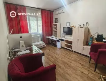 3-комнатная квартира, этаж 2 из 5, 64 м²