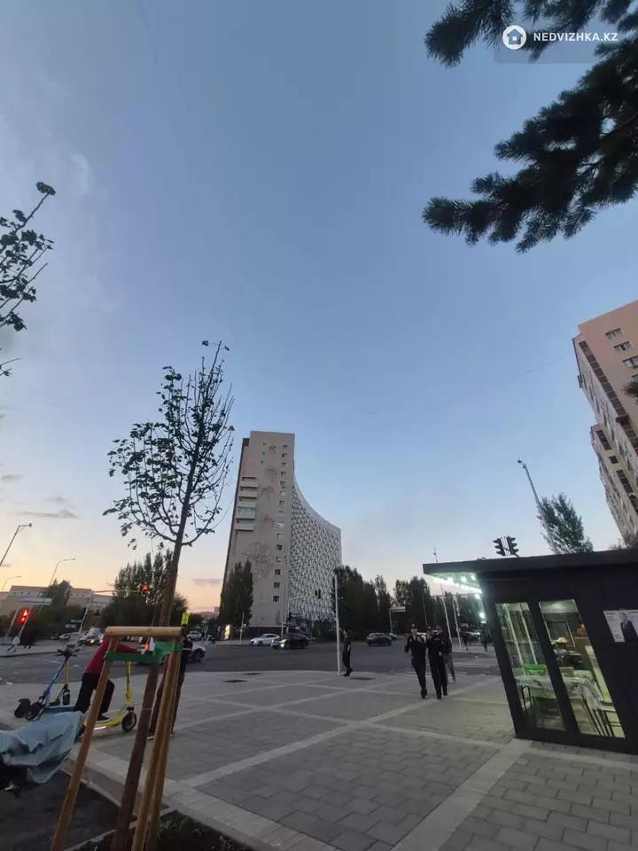 3-комнатная квартира, этаж 2 из 16, 88 м²